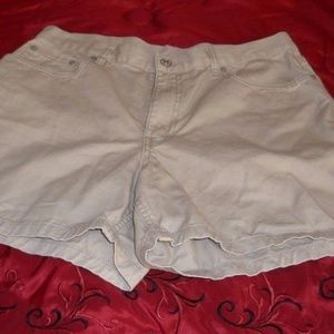 Tommy Hilfiger Khaki Short Shorts size 12